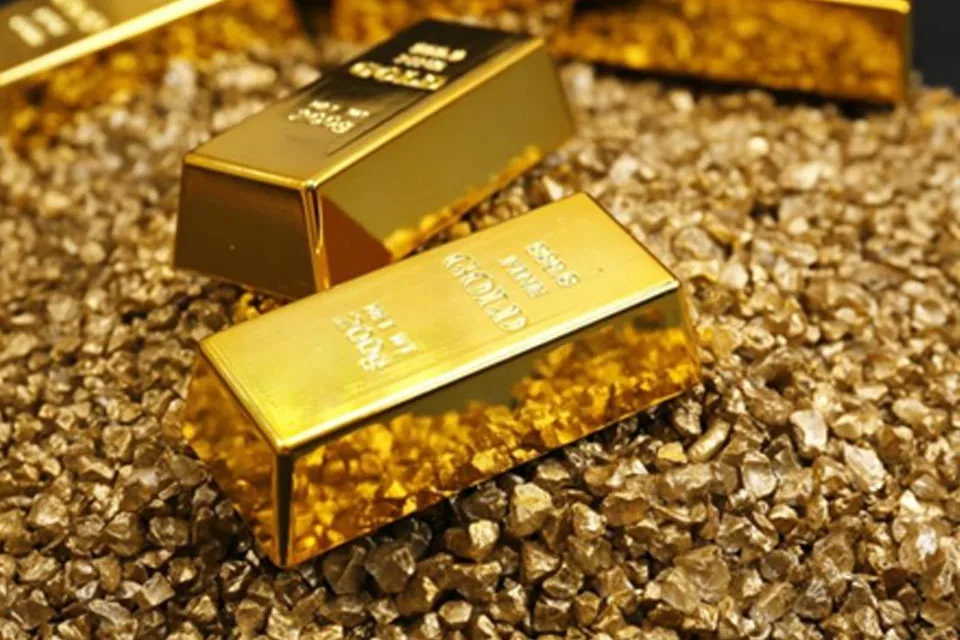 Vuela el oro con las tasas subiendo: ¿qué nos está diciendo?